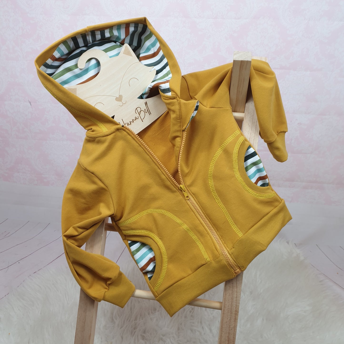 Sweatjacke | Jacke in Wunschfarben gerne mit Stickerei auf dem Rücken | viele Motive vorhanden | Gr. 56 bis 164 | individuelle Kinderjacke