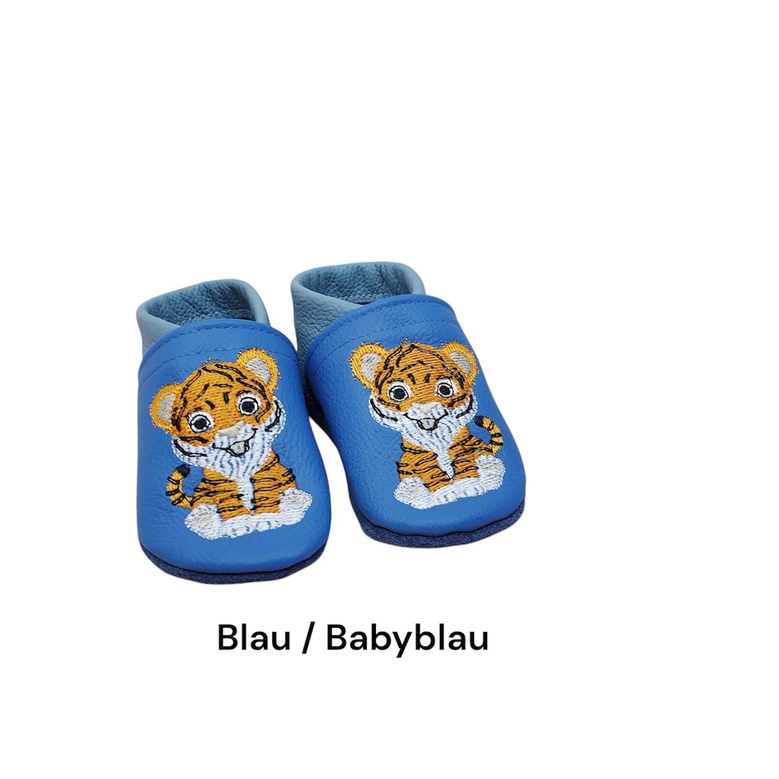 Lederpuschen Blau und Babyblau mit Tigerbaby-Motiv, personalisierbar mit Namen und Verzierungen